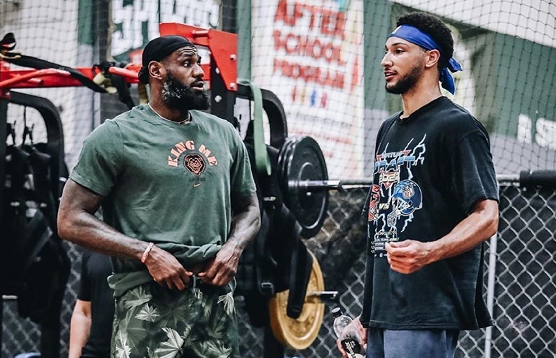 曼联面临的 曼联面临的