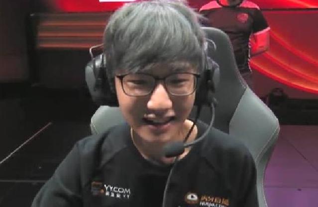 迫使对手中 迫使对手中